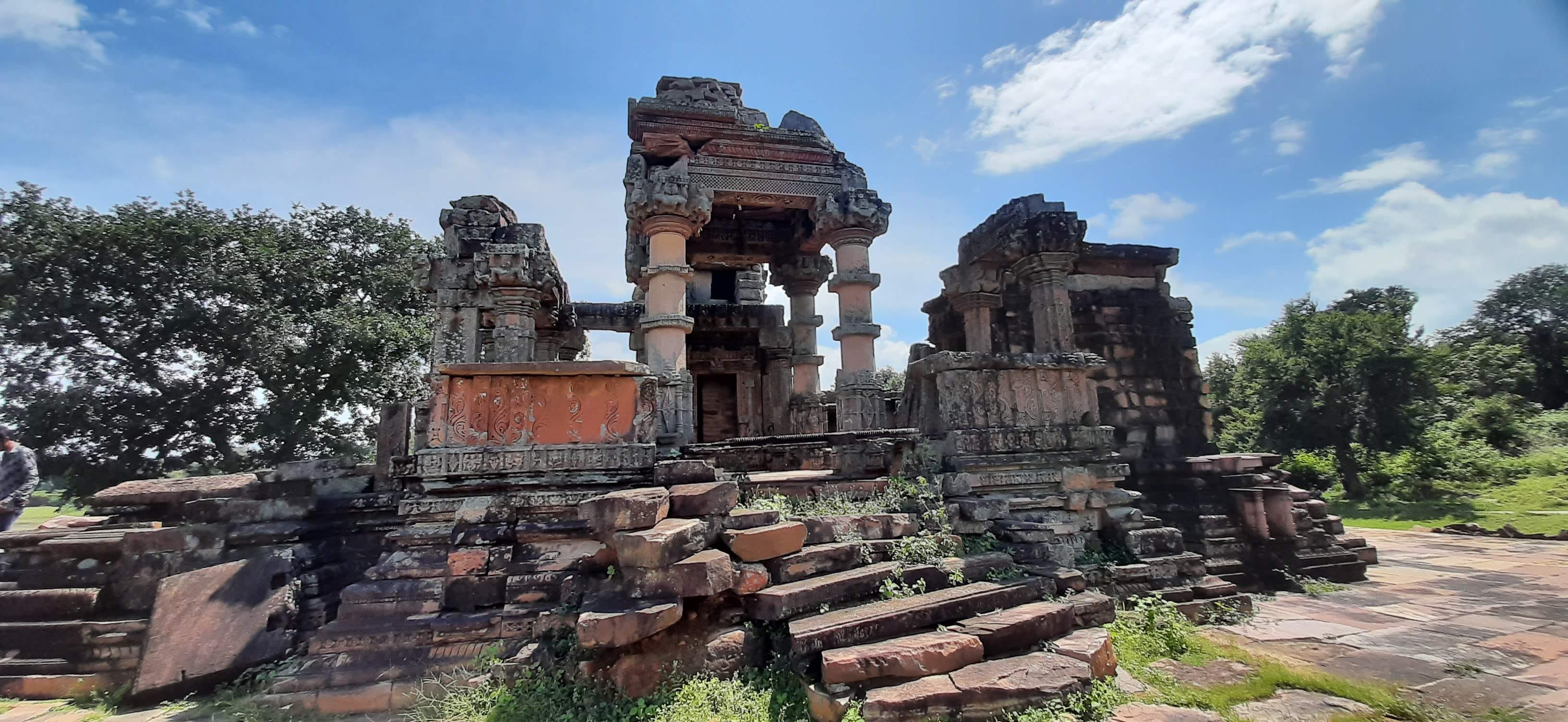 दूधई में शिव मंदिर