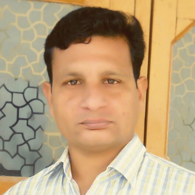 -- गौरव गुप्ता, रामपुर मनिहारान -- गौरव गुप्ता, रामपुर मनिहारान