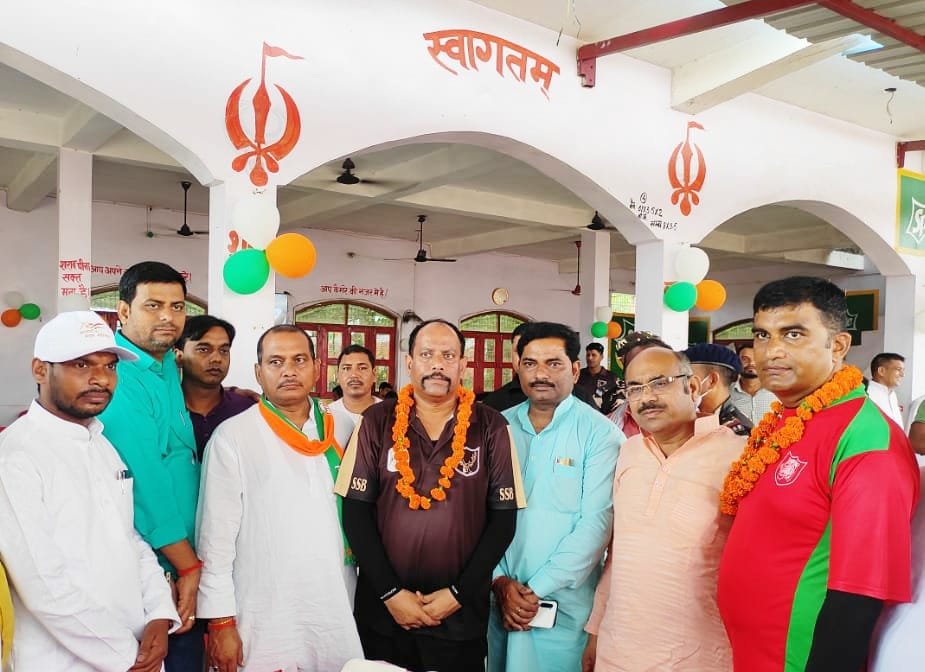 इकदिल नेशनल हाईवे पर साइकिल रैली का स्वागत करते भाजपा जिलाध्यक्ष संजीव राजपूत इकदिल नेशनल हाईवे पर साइकिल रैली का स्वागत करते भाजपा जिलाध्यक्ष संजीव राजपूत