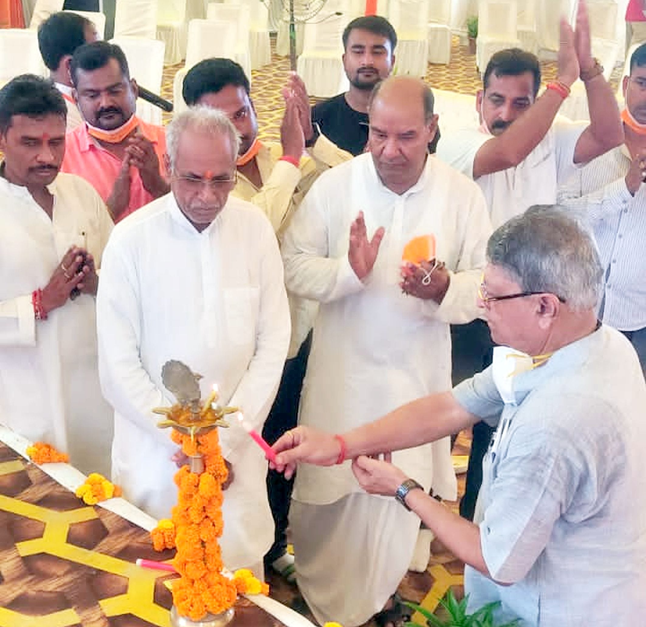 अयोध्या-कारसेवकपुरम में अशोक सिंघल के जयंती के अवसर पर आयोजित निशुल्क कृत्रिम अंग प्रत्यारोण एव अयोध्या-कारसेवकपुरम में अशोक सिंघल के जयंती के अवसर पर आयोजित निशुल्क कृत्रिम अंग प्रत्यारोण एव