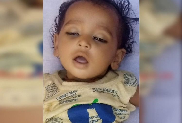 आगरा: बुखार से बच्ची ने तोड़ा दम
