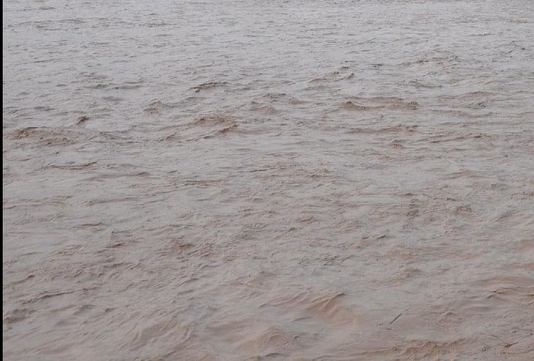 Jharkhand: Empat Anak Meninggal Karena Tenggelam Saat Mandi Di Chhath Ghat Di Kecamatan Giridih