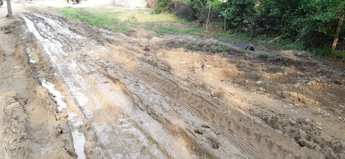मड़ावरा से धबा रखवारा संपर्क मार्ग