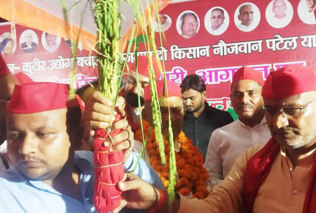 Lathis raining on farmers in BJP government