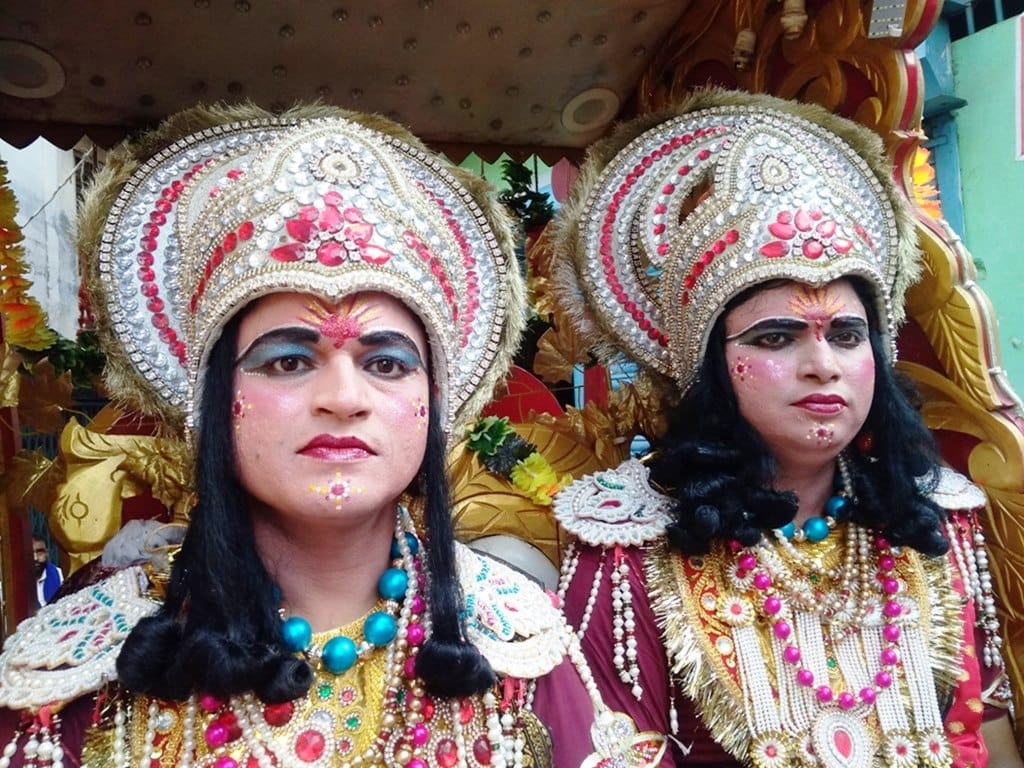 गंगोह में राम बरात के दौरान रथ पर सवार राम लक्ष्मण