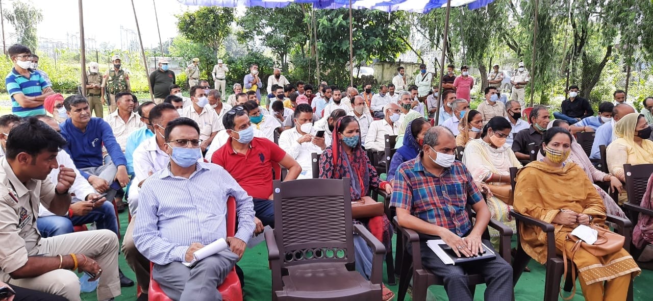 ब्लॉक दिवस कार्यक्रम में उपस्थित लोग, संवाद। ब्लॉक दिवस कार्यक्रम में उपस्थित लोग, संवाद।