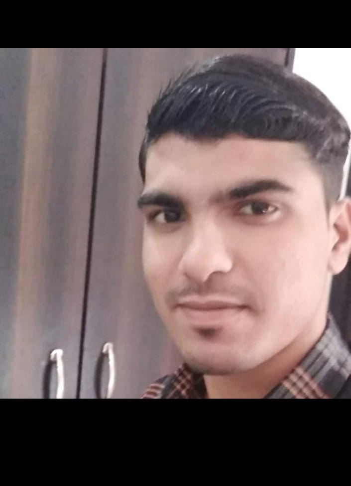 मृतक रजनीश का फाइल फोटो मृतक रजनीश का फाइल फोटो