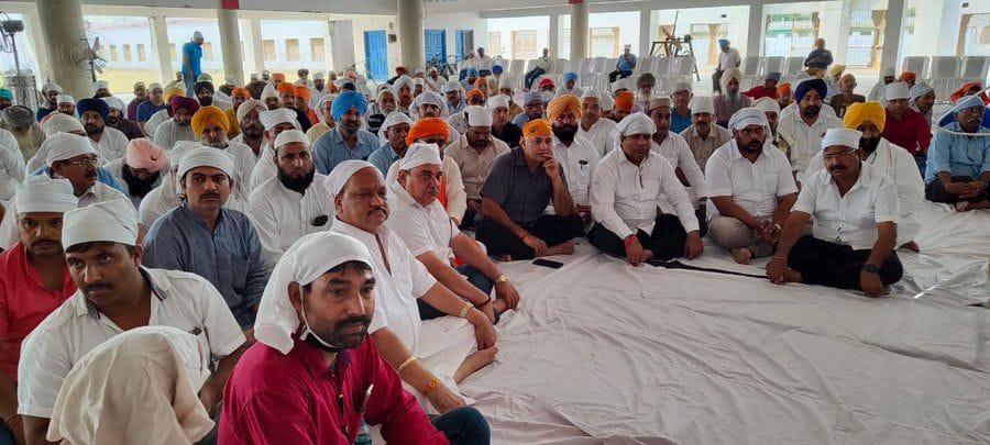 आम आदमी पार्टी के पूर्व प्रदेश अध्यक्ष एसएस कलेर के पुत्र के अंतिम अरदास कार्यक्रम में शामिल हुए आम आदमी पार्टी के पूर्व प्रदेश अध्यक्ष एसएस कलेर के पुत्र के अंतिम अरदास कार्यक्रम में शामिल हुए