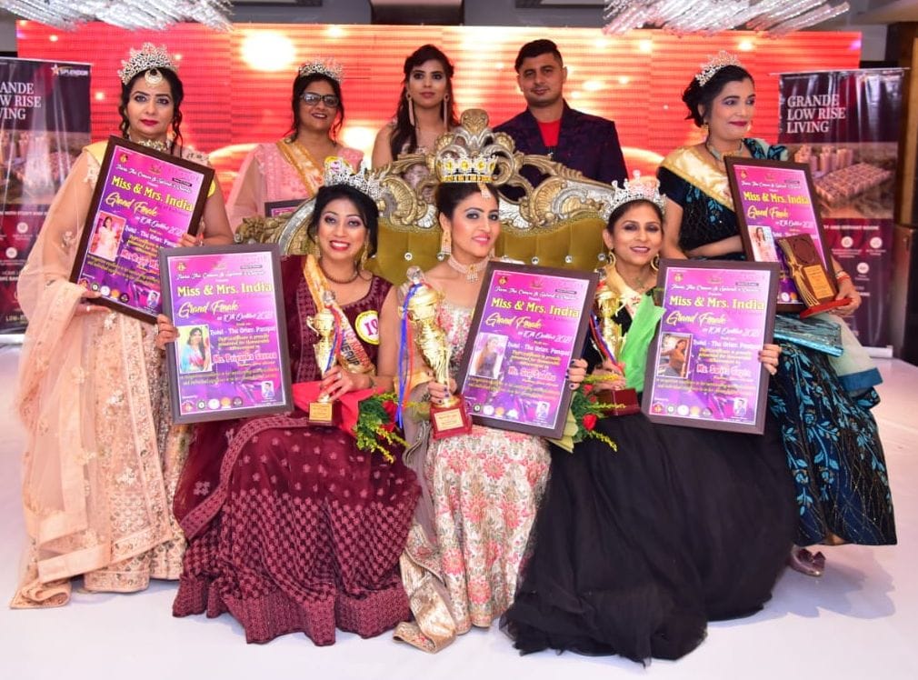 पानीपत। तिआरा द क्राउन व स्प्लेंडर ग्रैंड की तरफ से मिस और मिसेज इंडिया प्रतियोगता के दौरान विजे? पानीपत। तिआरा द क्राउन व स्प्लेंडर ग्रैंड की तरफ से मिस और मिसेज इंडिया प्रतियोगता के दौरान विजे?