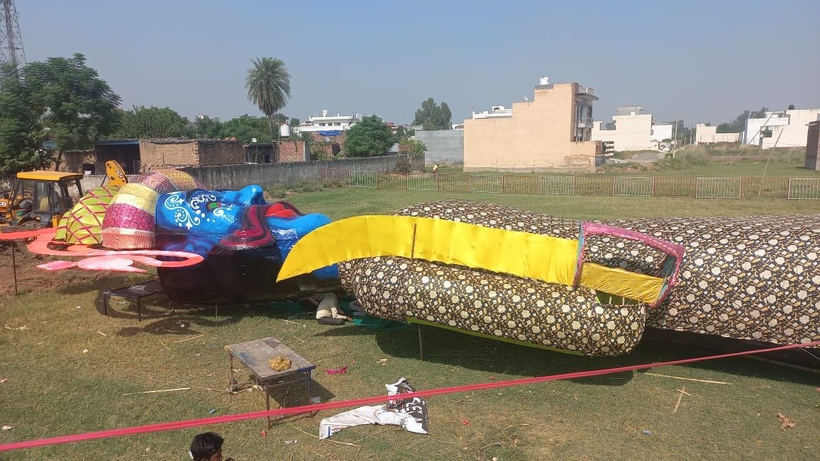 100 feet effigy of Dashanan ready, combustion will be done remotely
