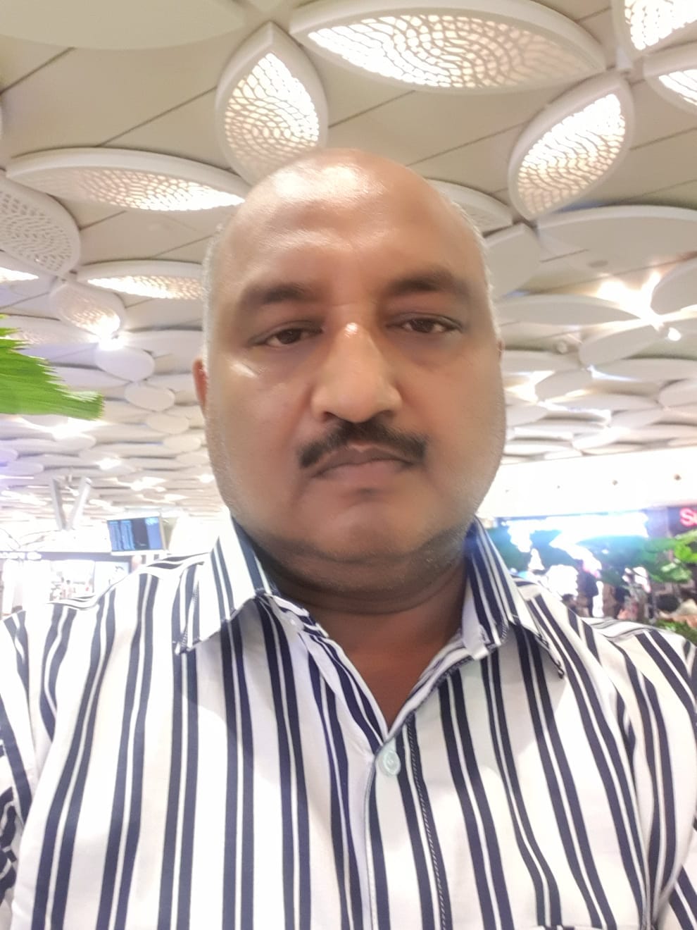 - ज्वेलर्स गौतम शंकर सिंघल - ज्वेलर्स गौतम शंकर सिंघल