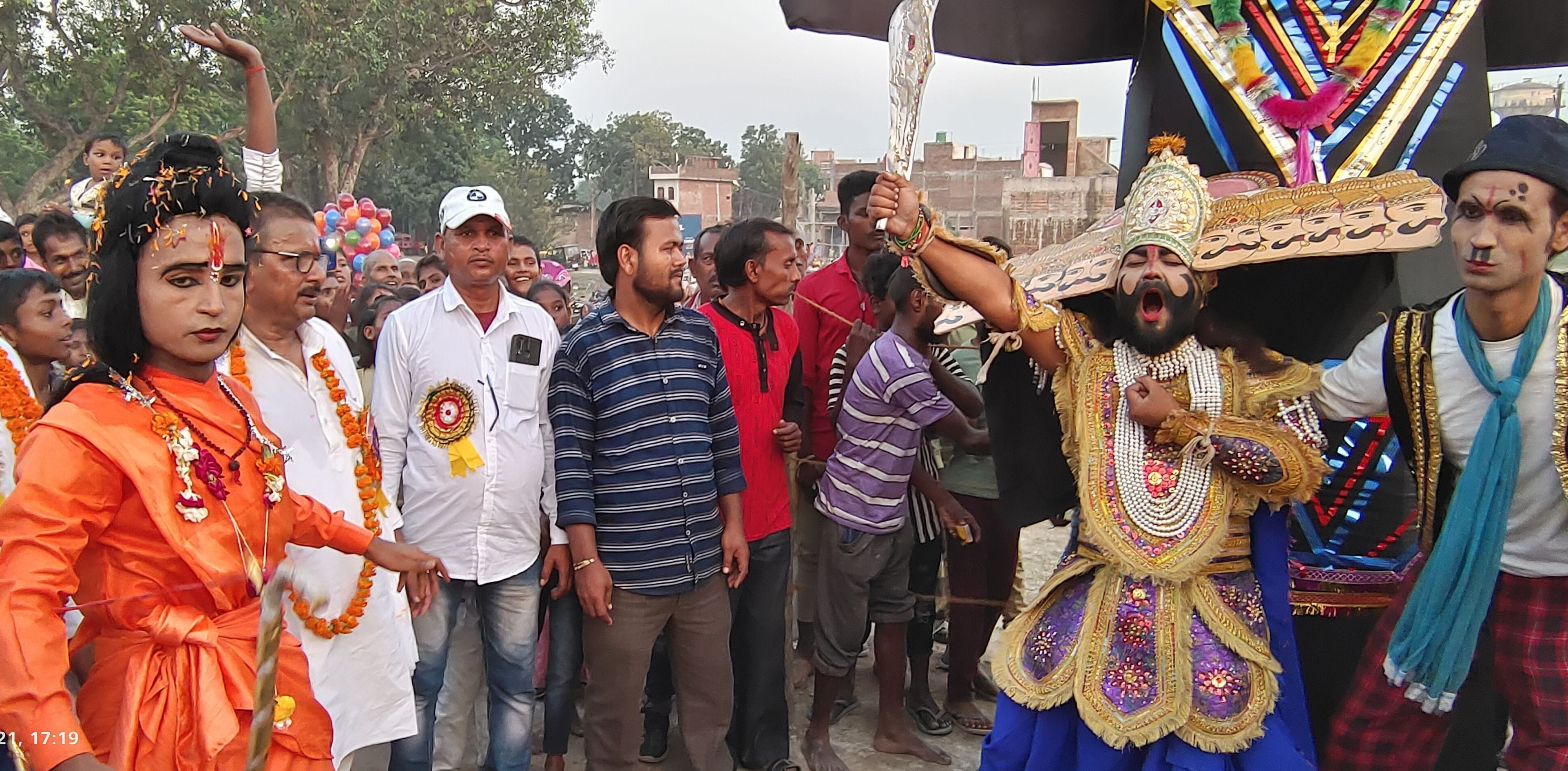 Dashanan fell on the ground as soon as he shot Dashanan fell on the ground as soon as he shot