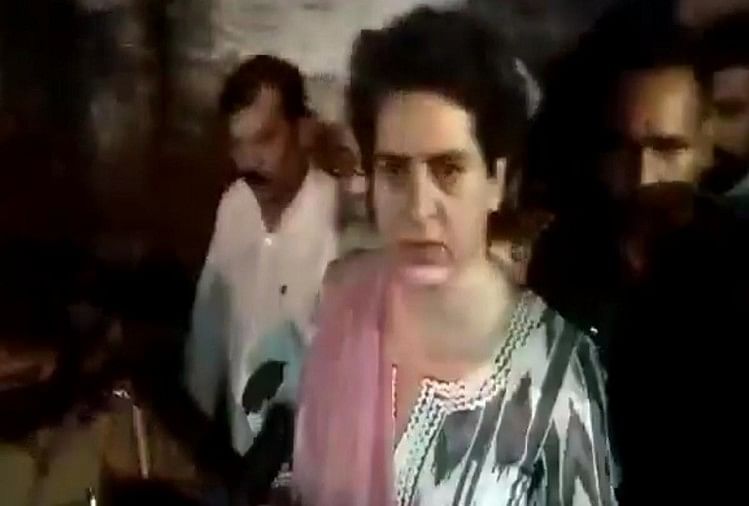 Priyanka Gandhi Vadra at Arun's house