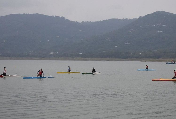 Kayaking And Canoeing Championship In Gobind Sagar Lake Bilaspur Himachal Pradesh - कायकिंग और कनोइंग प्रतियोगिता: गोबिंदसागर की लहरों पर करतब दिखाएंगे 650 खिलाड़ी - Amar Ujala Hindi News Live