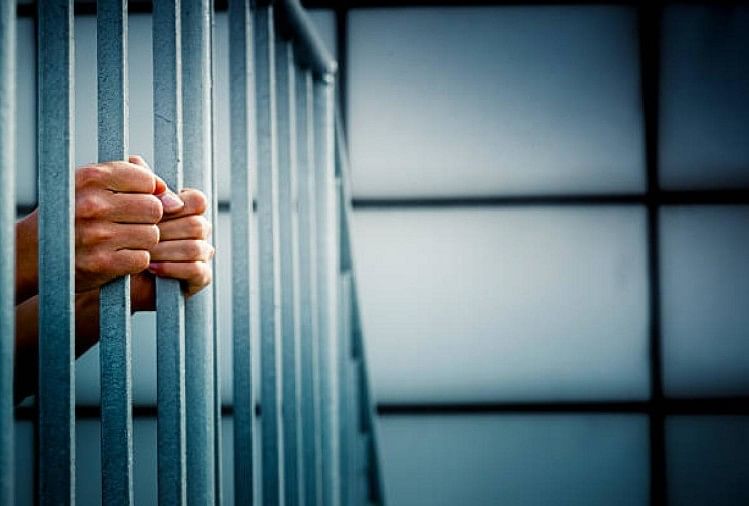 Maharashtra: Seorang Pria 47 Tahun Mencabuli Seorang Gadis 13 Tahun Di Distrik Thane, Polisi Ditangkap Dan Dikirim Ke Penitipan dikirim
