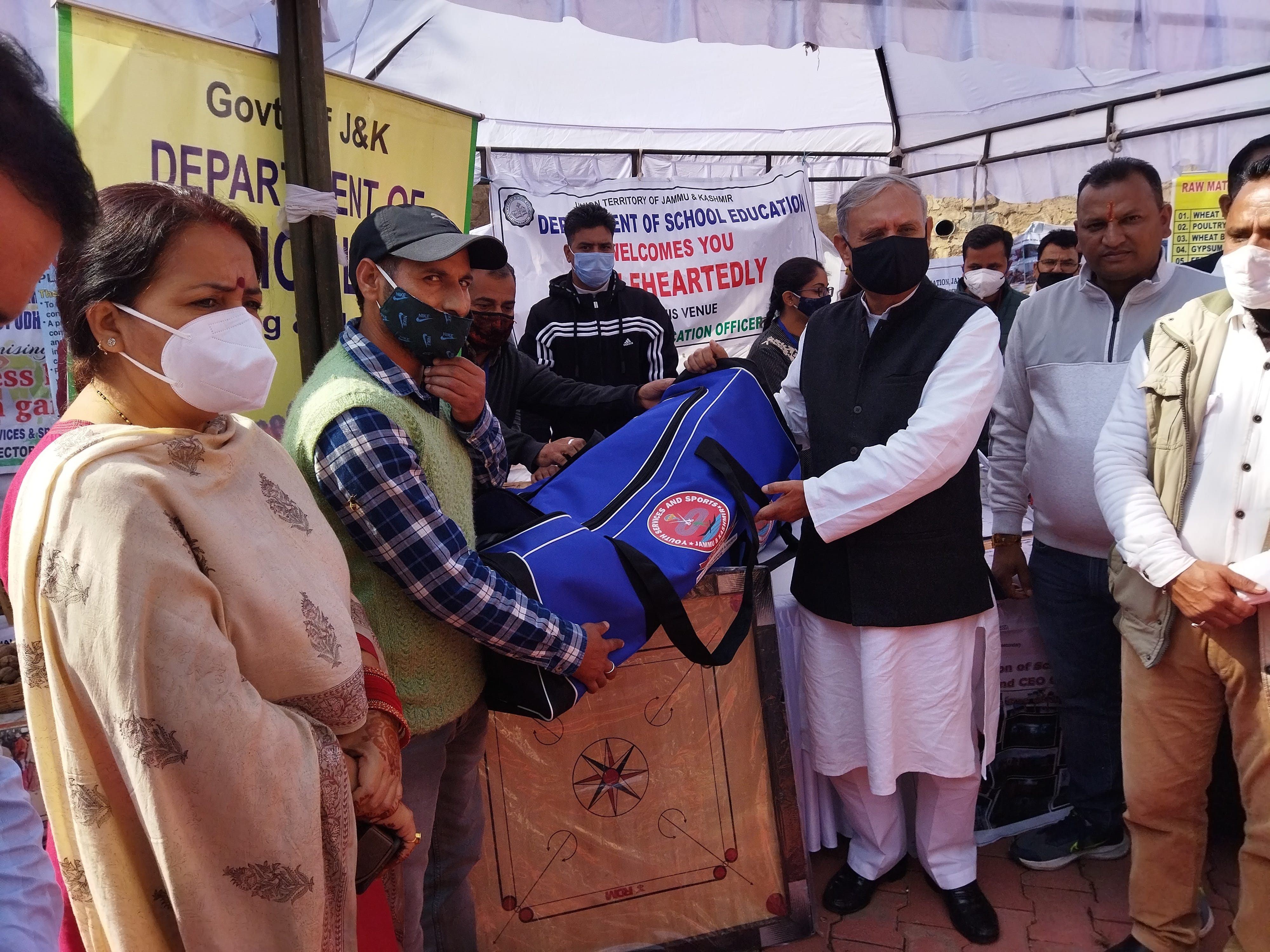चिनैनी में केंद्रीय मंत्री राव इंद्रजीत सिंह :- संवाद चिनैनी में केंद्रीय मंत्री राव इंद्रजीत सिंह :- संवाद
