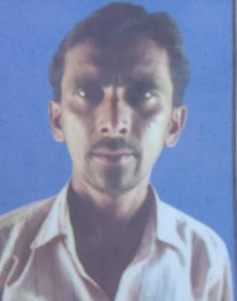 ललितपुर का मृतक किसान सोनी अहिरवार फाइल फोटो ललितपुर का मृतक किसान सोनी अहिरवार फाइल फोटो