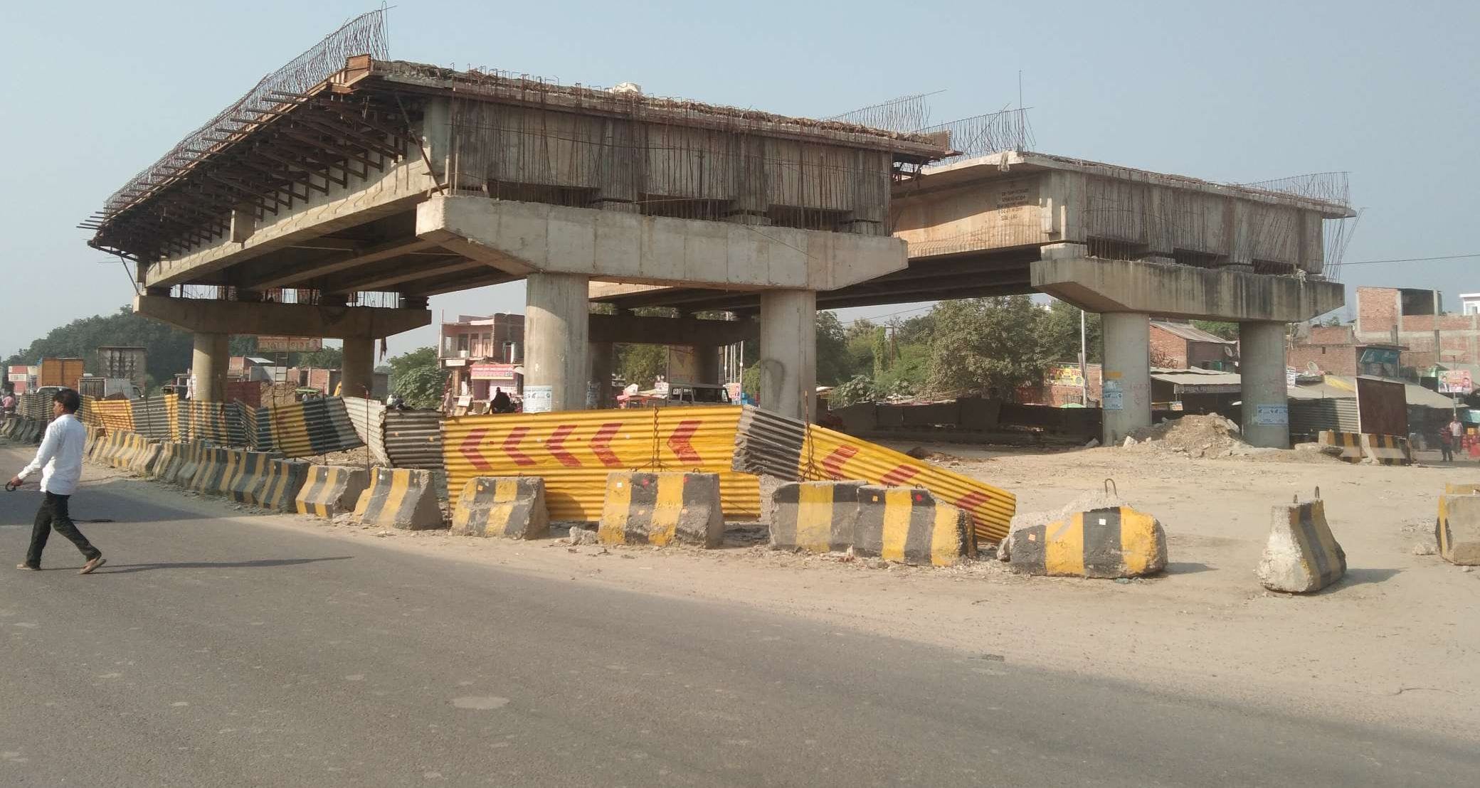नौबस्ता बाईपास का निर्माणाधीन ओवर ब्रिज। संवाद