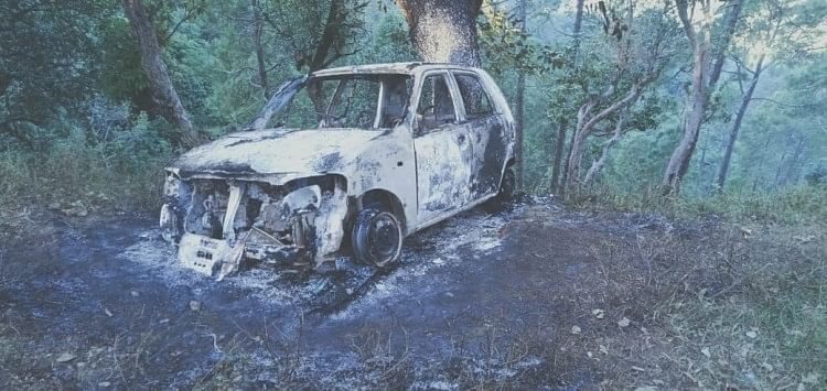 Mayat Terbakar Ditemukan Dalam Mobil Terbakar Di Bhanoli, Diduga Pembunuhan 18-42-48