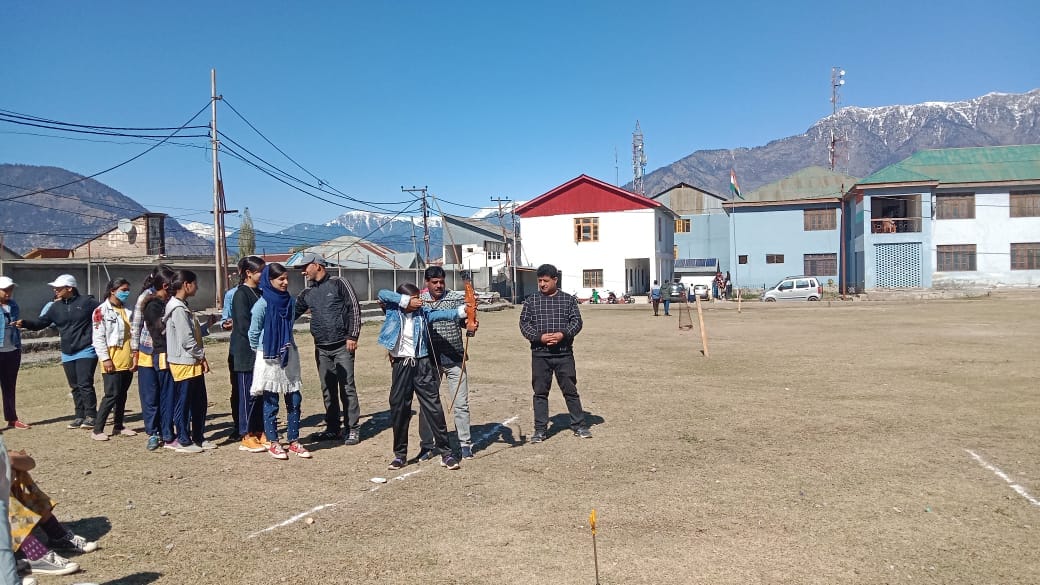 फोटो...खेल विभाग किश्तवाड़ द्वारा आयोजित अंतर क्षेत्रीय जिला स्तरीय तीरंदाजी प्रतियोगिता फोटो...खेल विभाग किश्तवाड़ द्वारा आयोजित अंतर क्षेत्रीय जिला स्तरीय तीरंदाजी प्रतियोगिता