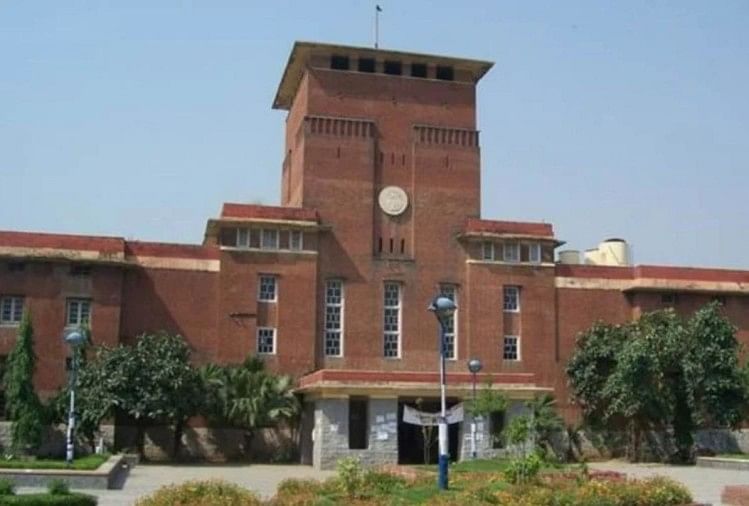 Conflit de l’université de Delhi entre l’administration du collège et le gouvernement lors de la nomination