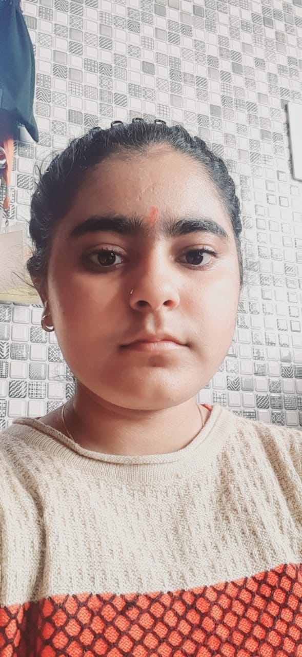 हिताक्षी शर्मा।