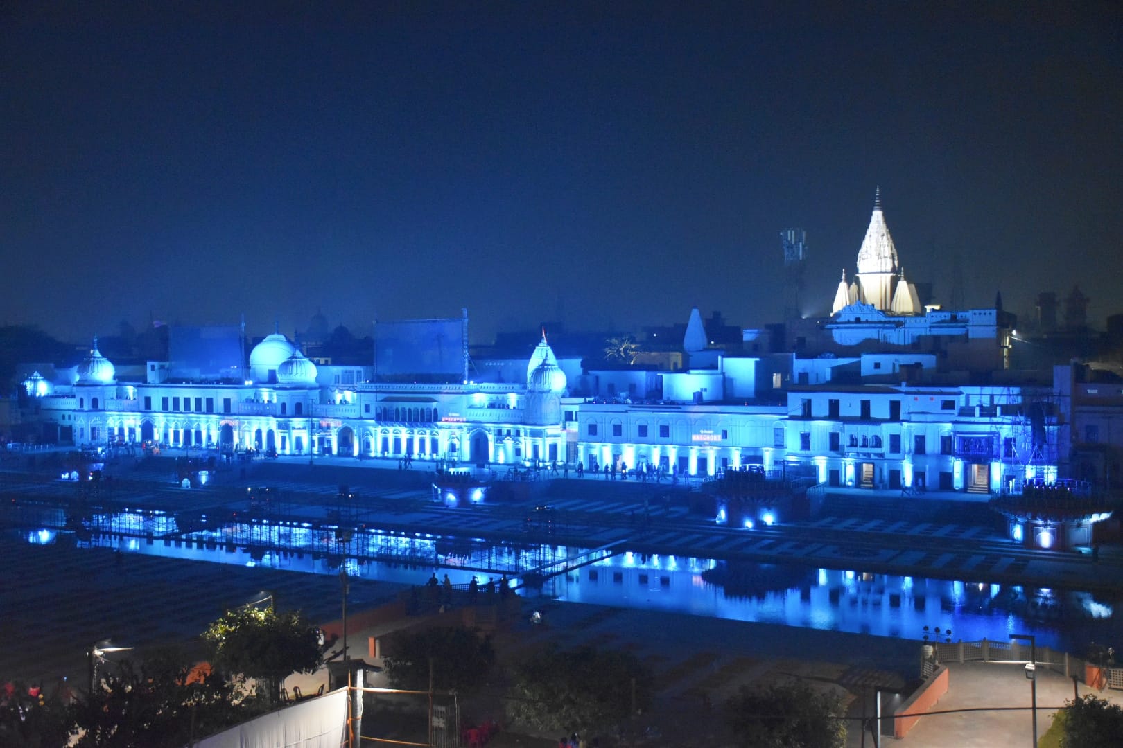 अयोध्या राम की पैड़ी का विहंगम दृश्य