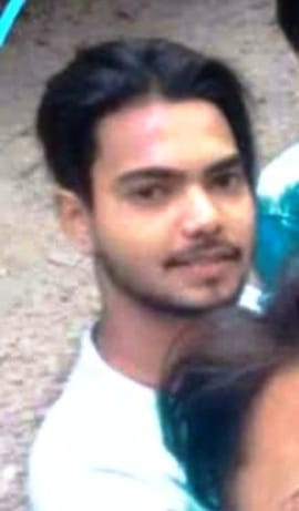 - हादसे में मरने वाला विक्की - हादसे में मरने वाला विक्की