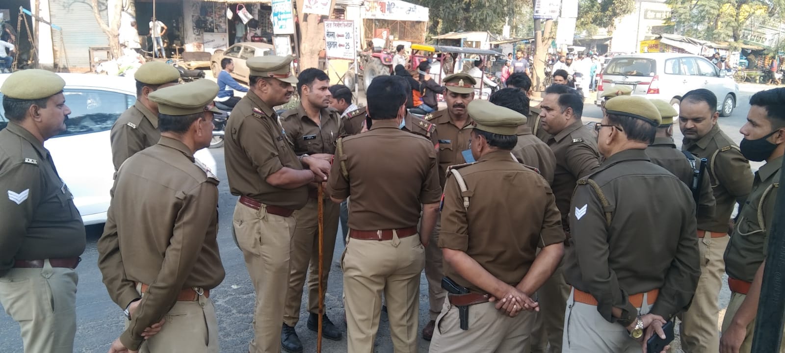 जानसठ के गांव तालड़ा में मोहित सैनी का शव गांव में पहुंचते ही गांव पुलिस बल तैनात