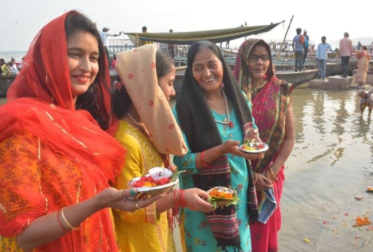 Chhath Puja 2021 Nahay Khay In Today Varanasi Vedi Is Ready At Ghats Of  Kashi For Lok Aastha Mahaparv - लोक आस्था का महापर्व छठः सूर्य उपासना के  लिए काशी के घाटों
