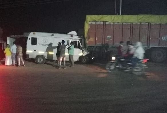 Kecelakaan Di Mirzapur: Truk Tiba-tiba Direm, Ambulans Tabrakan Dari Belakang, Dua Meninggal