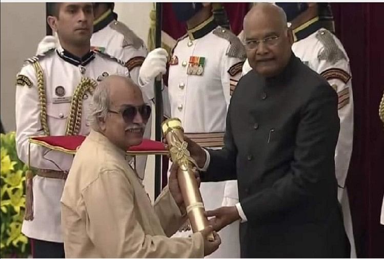 Penghargaan Padma Shri Pak Saya Juga Dekat Rumah Anda, Saat Menerima Penghargaan Padma Shri Prof Hc Verma Berkata Kepada Presiden – UP: Pak!  Saya juga berada di dekat rumah Anda, saat menerima penghargaan Padma Shri, kata Prof kepada Presiden.  HC Verma