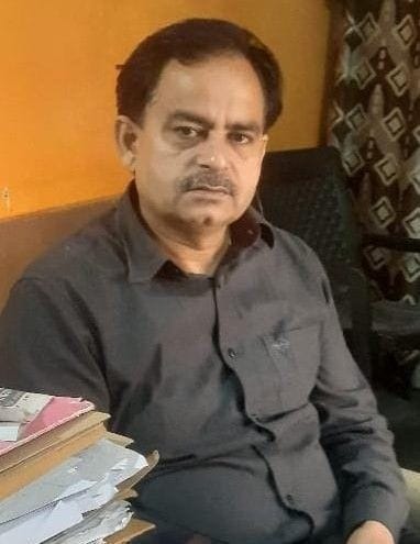 कमल सिंह ।