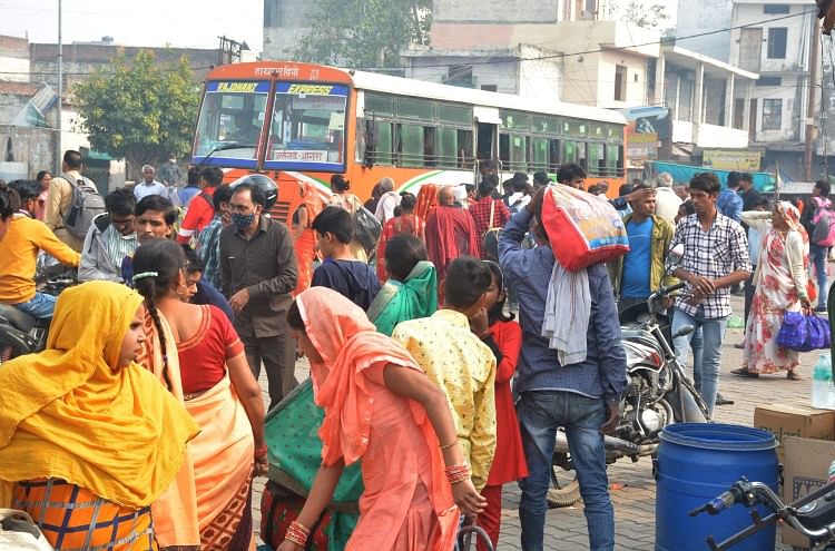 Bus Jalan Raya Menghasilkan Delapan Crores Dalam Sembilan Hari