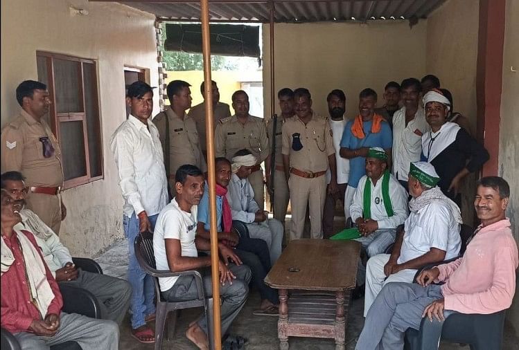 Rumah Pemimpin Petani Ditangkap Di Cm Yogi Di Vrindavan