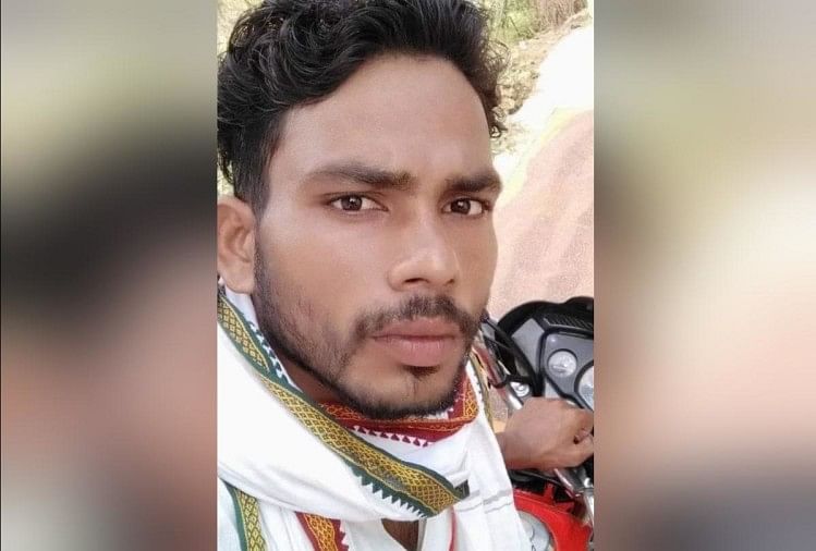 देवरिया: मामूली बात को लेकर हुआ विवाद, चाचा ने भतीजे की भाला घोंपकर ले ली जान मृतक की फाइल फोटो।