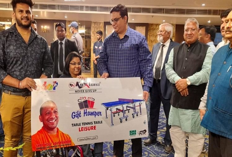 मेरठ पहुंचे खिलाड़ी।