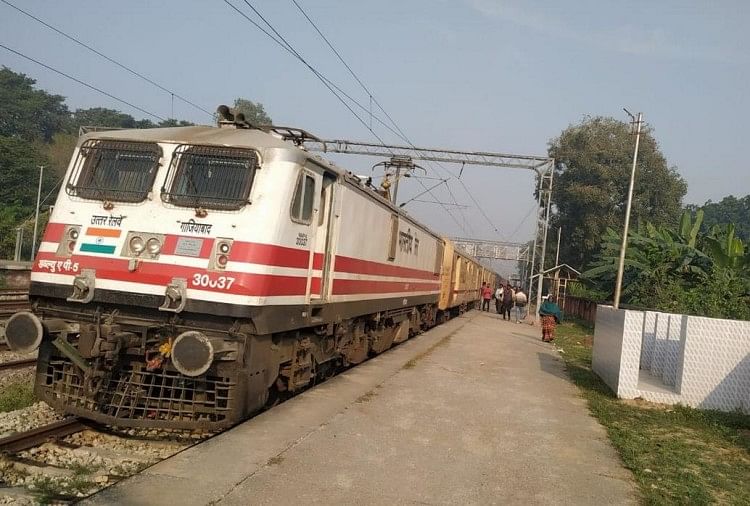 Les passagers ferroviaires recevront le cadeau Fob l’année prochaine – Aligarh: Les passagers ferroviaires recevront le cadeau Fob l’année prochaine