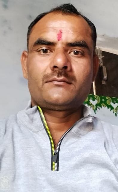 निर्दोश सिंह ।