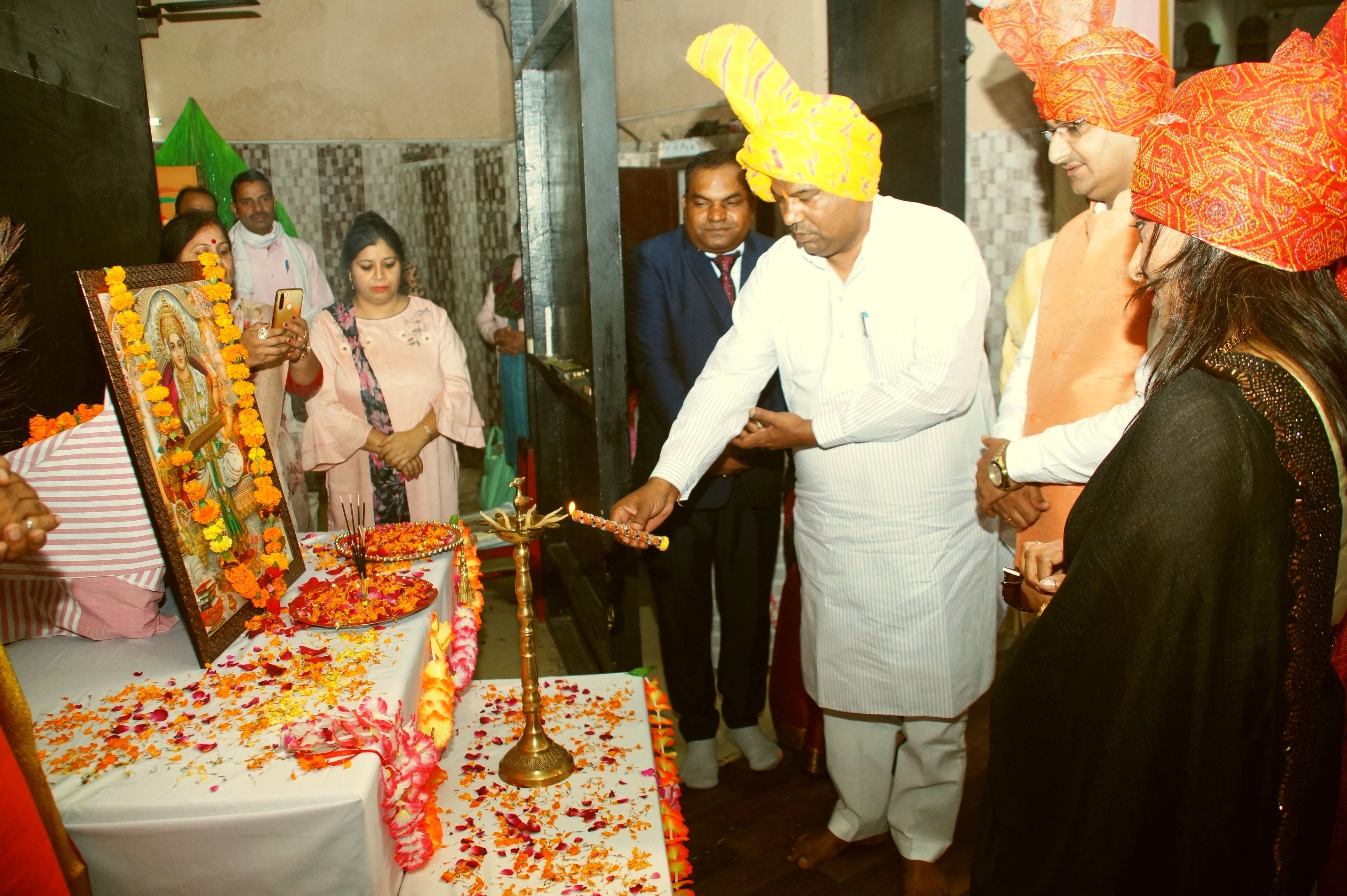 बाल भवन में हरियाणा राज्य बाल कल्याण परिषद की ओर से आयोजित राज्य स्तरीय स्वर्ण जयंती बाल महोत्सव बाल भवन में हरियाणा राज्य बाल कल्याण परिषद की ओर से आयोजित राज्य स्तरीय स्वर्ण जयंती बाल महोत्सव