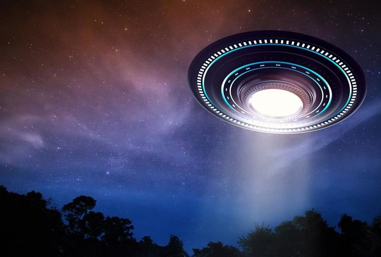 UFO और एलियंस पर अमेरिका की टॉप स्पाई चीफ का बड़ा दावा