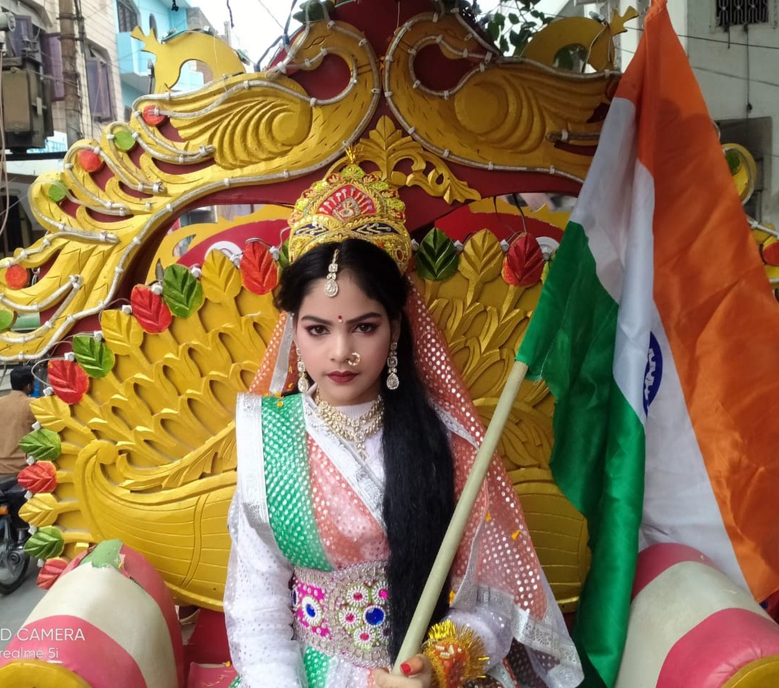 शहर में निकली शोभायात्रा में शामिल भारत माता की झांकी। संवाद शहर में निकली शोभायात्रा में शामिल भारत माता की झांकी। संवाद