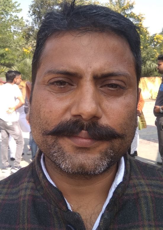 प्रमोद शर्मा। प्रमोद शर्मा।