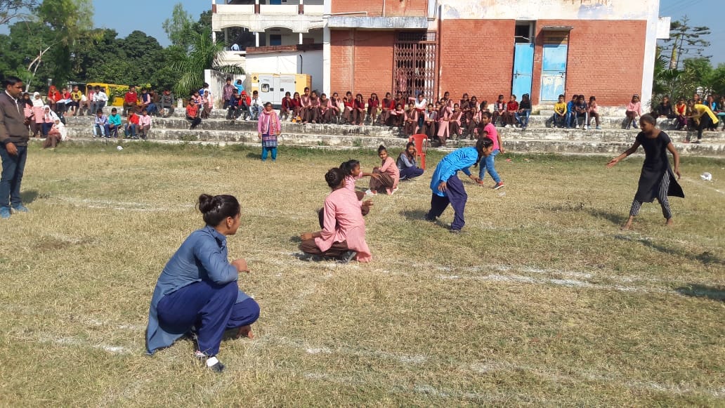 नागल में खो खो प्रतियोगिता में भाग लेते खिलाड़ी नागल में खो खो प्रतियोगिता में भाग लेते खिलाड़ी