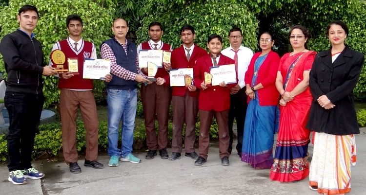 Di Kompetisi Youth – Know India, Dynasty Gurukul dan Shiksha Bharti Inca menang