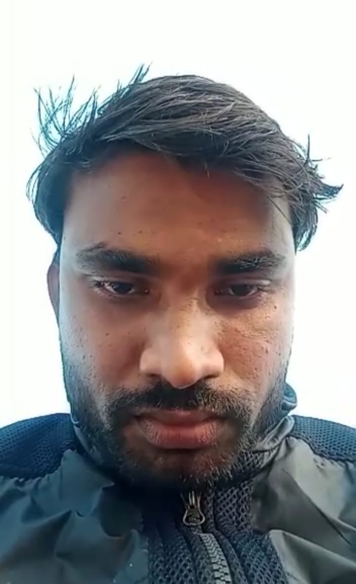 मृतक देवेंद्र फाइल फोटो मृतक देवेंद्र फाइल फोटो