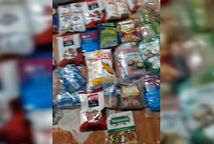 Indore: Rempah-rempah Palsu dikemas dari berbagai merek, polisi menyita 283 karung Indore: Bumbu Palsu Dikemas Dengan Berbagai Merk, Polisi Sita 283 Karung