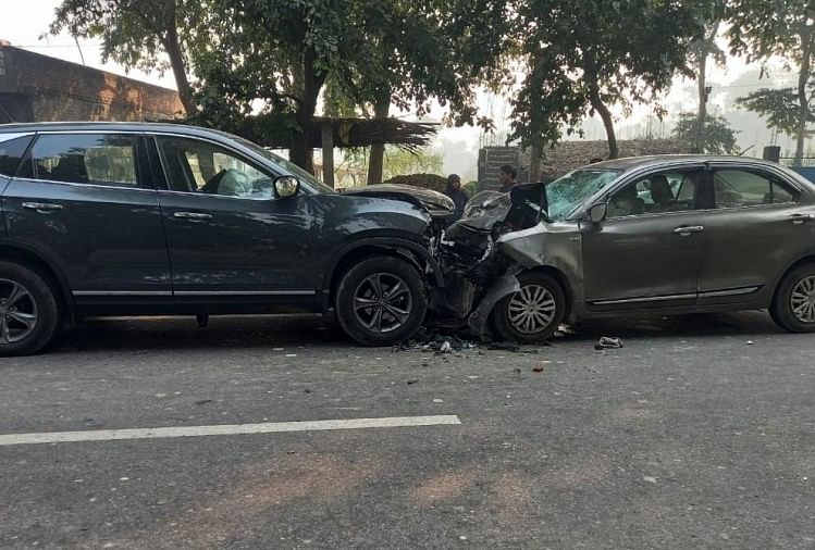 Dua Meninggal Dan Tiga Terluka Dalam Kecelakaan Di Bikapur Di Ayodhya.  Ayodhya: Dua tewas dan tiga terluka dalam tabrakan sengit antara mobil dan SUV di Jalan Raya Prayagraj