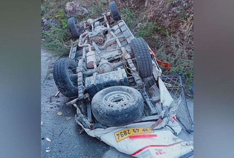 Himachal: Kemping Bolero jatuh di Sainj Kullu, satu tewas, tiga terluka Tiga Tewas Satu Terluka Dalam Kecelakaan Di Kullu Himachal Pradesh