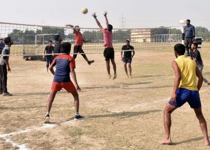 Pertandingan bola voli dimainkan pada hari kedua kompetisi olahraga MPFoto Pertandingan bola voli dimainkan pada hari kedua pertandingan olahraga MP Pertandingan Bola Voli Yang Dimainkan Pada Hari Kedua Pertandingan Olahraga MpFoto Pertandingan Bola Voli Yang Dimainkan Pada Hari Kedua Pertandingan Olahraga Mp